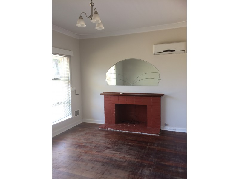 26 Lorraine Place, Hamilton Hill WA 6163