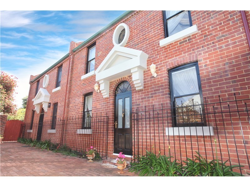 2/10 Suffolk Street, Fremantle WA 6160