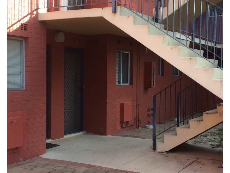 5/26 Morrit Way, Parmelia WA 6167