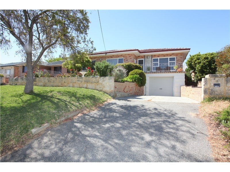 22 Simper Crescent, White Gum Valley WA 6162