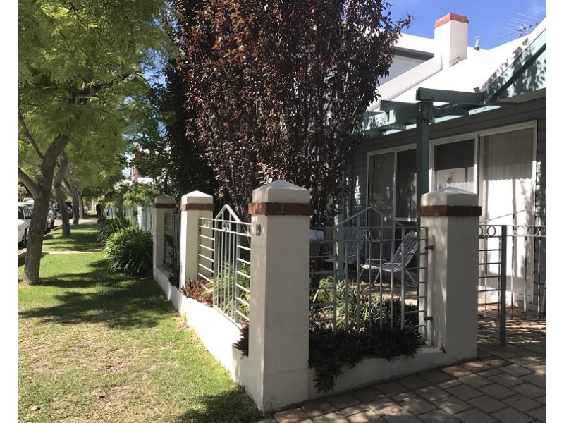 19 Wardie Street, South Fremantle WA 6162