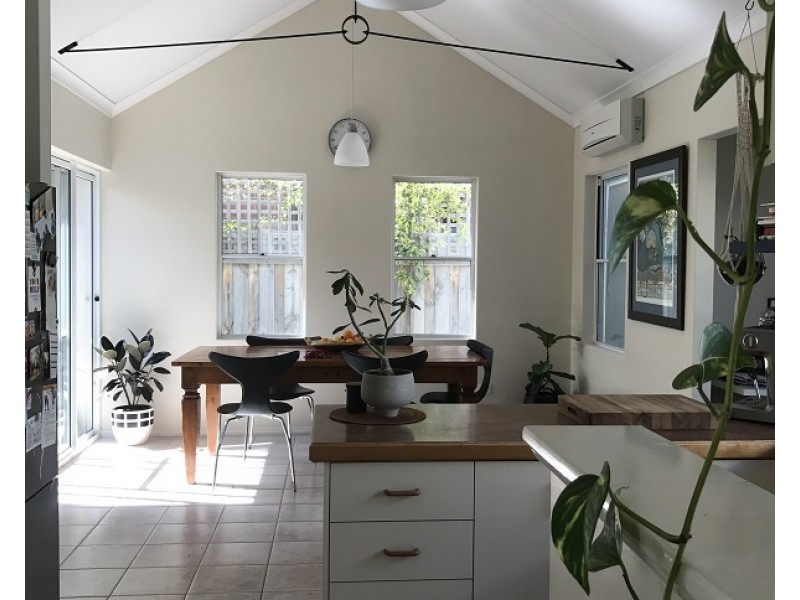 19 Wardie Street, South Fremantle WA 6162