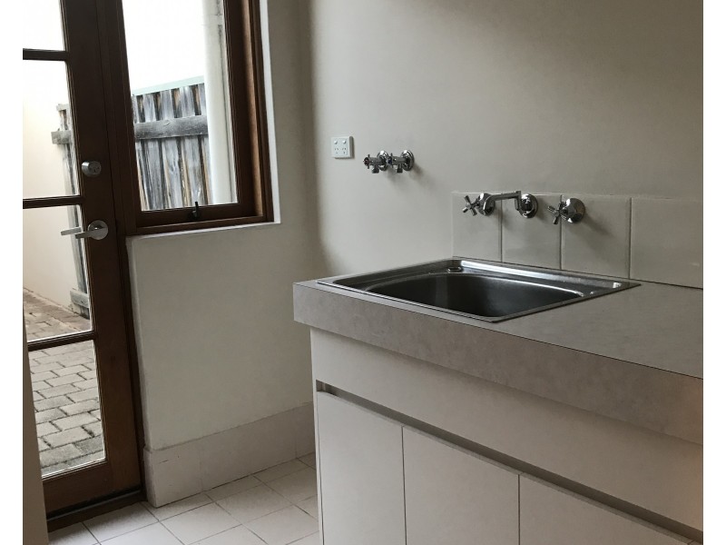 19 Wardie Street, South Fremantle WA 6162