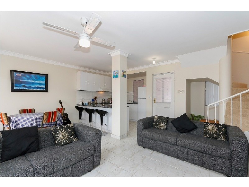 4/14 Boyd Crescent, Hamilton Hill WA 6163