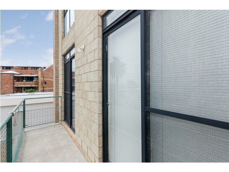 4/14 Boyd Crescent, Hamilton Hill WA 6163