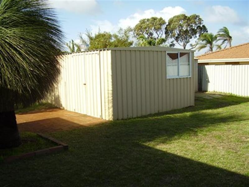 20 Quickly Crescent, Hamilton Hill WA 6163