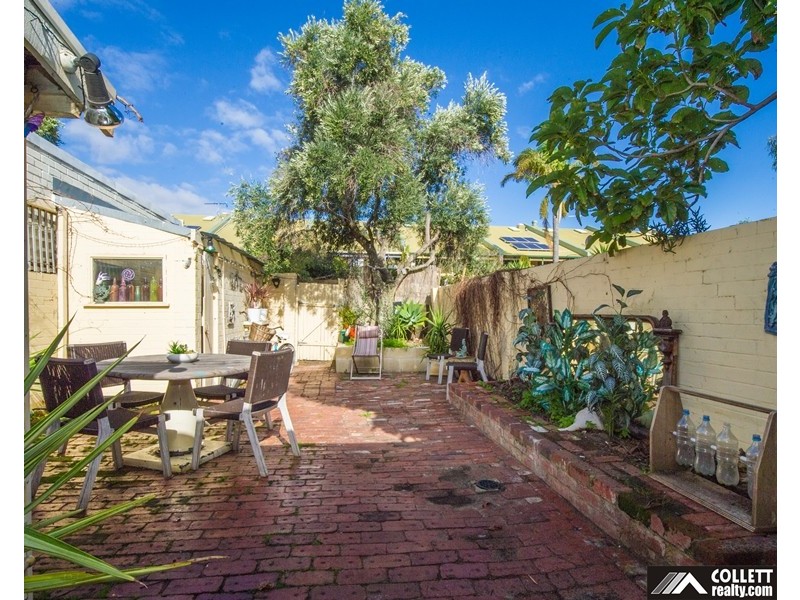 13 Russell Street, Fremantle WA 6160