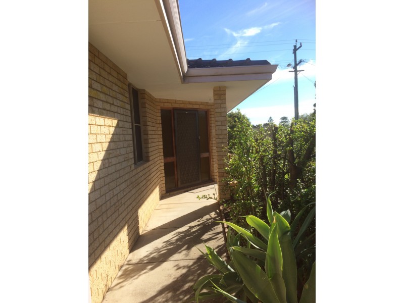 220B Carrington Street, Hilton WA 6163