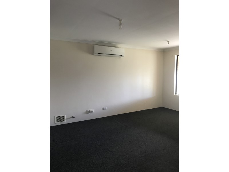 18 Mariano Court, Rockingham WA 6168