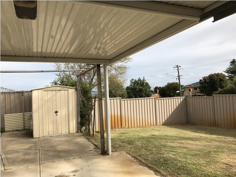 1 Harfleur Place, Hamilton Hill WA 6163