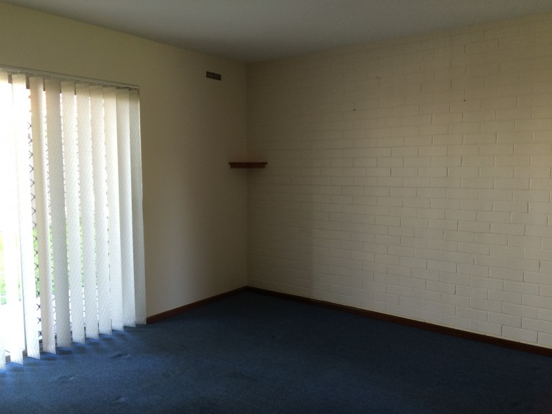 2/4 Southend Road, Hamilton Hill WA 6163