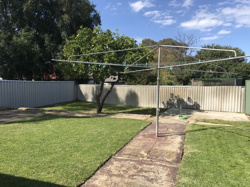 5 Greig Street, Willagee WA 6156