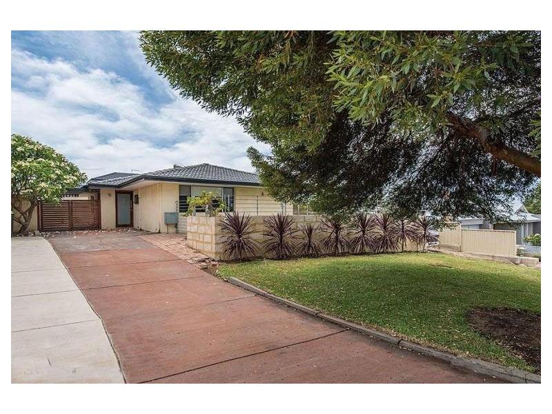 28 Kotisina Gardens, Munster WA 6166
