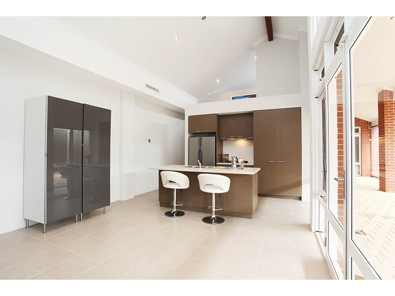 A/13 Clara, Hamilton Hill WA 6163