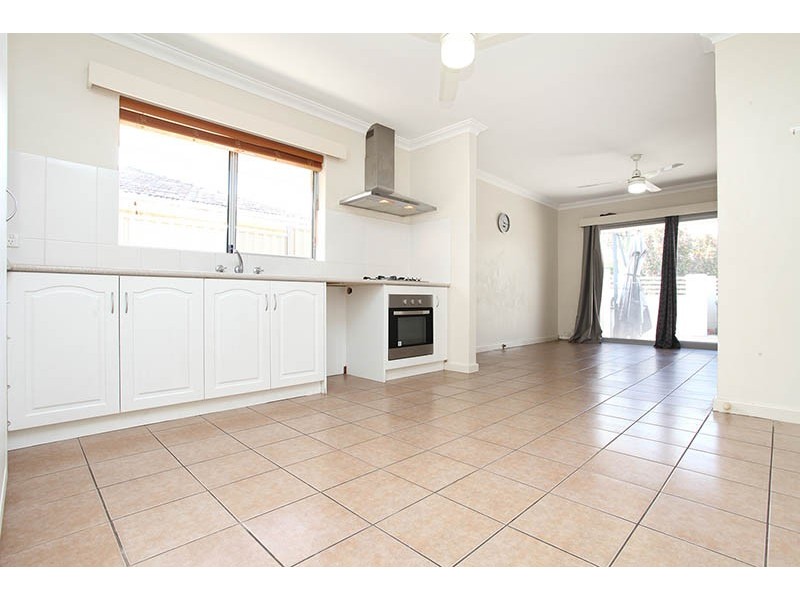 A/13 Clara, Hamilton Hill WA 6163