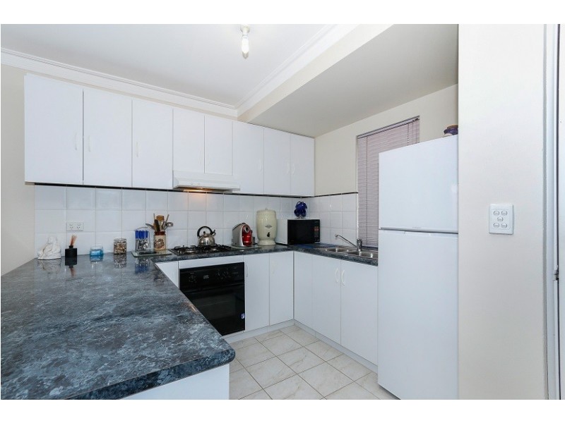 4/14 Boyd Crescent, Hamilton Hill WA 6163