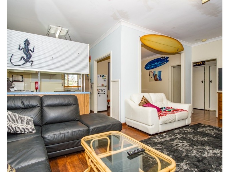 6 Bitton Street, Hamilton Hill WA 6163