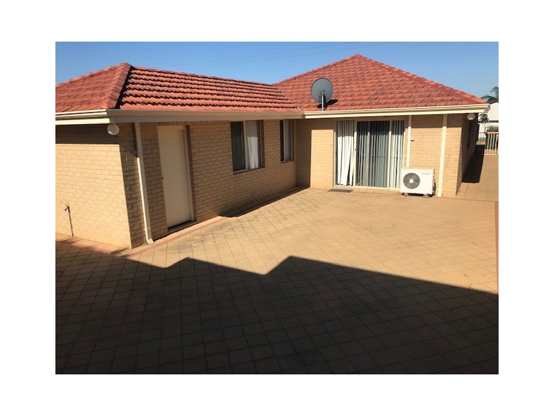 251B Hamilton Road, Coogee WA 6166