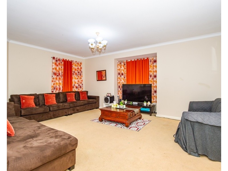 220B Carrington Street, Hilton WA 6163
