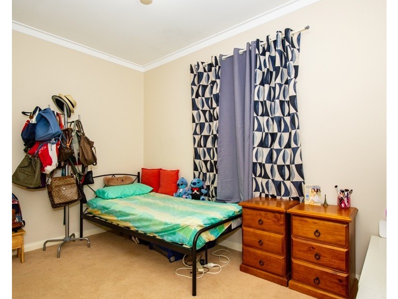 220B Carrington Street, Hilton WA 6163
