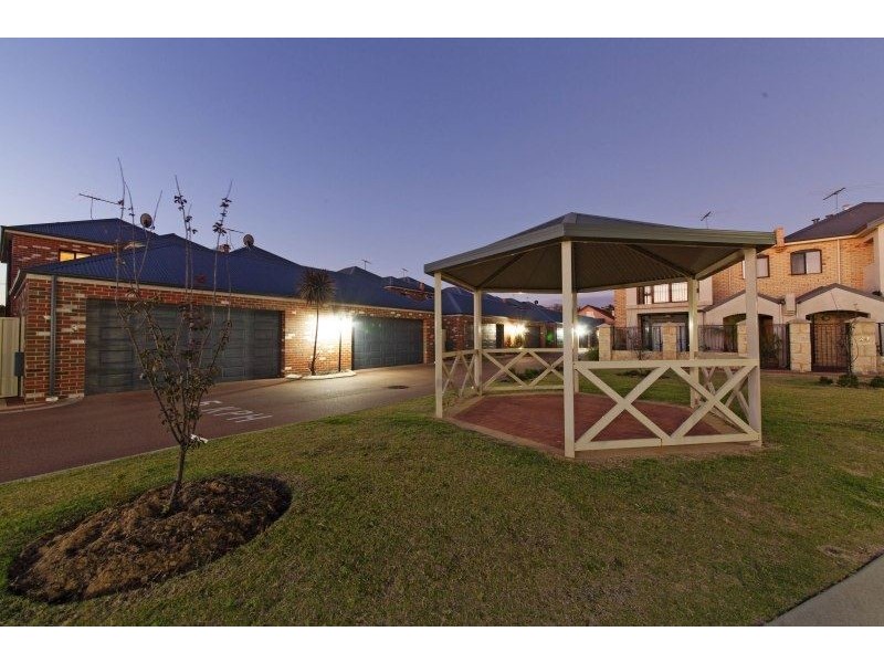 3/9 Healy Road, Hamilton Hill WA 6163