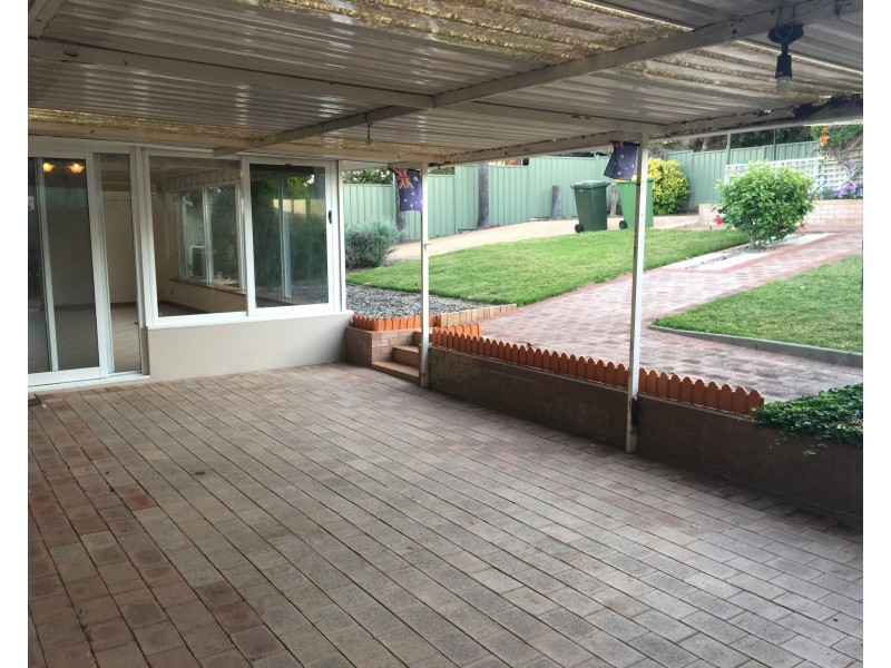 5 Ellement Parade, Coogee WA 6166