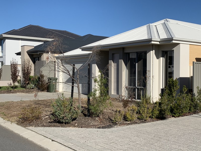 10 Tiliqua Crescent, Wandi WA 6167