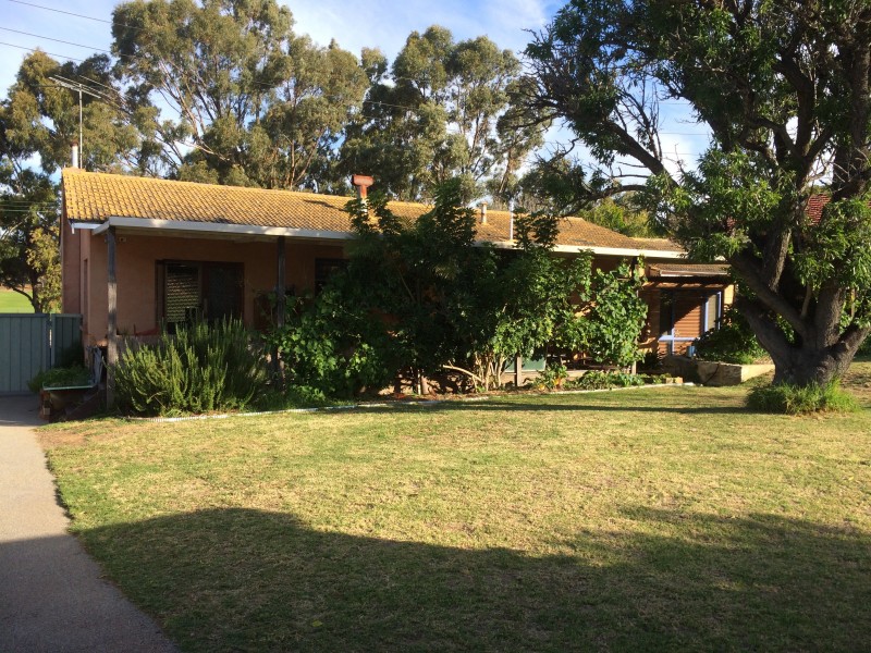 11 Lucius Road, Hamilton Hill WA 6163