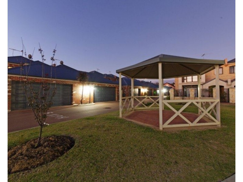 3/9 Healy Road, Hamilton Hill WA 6163