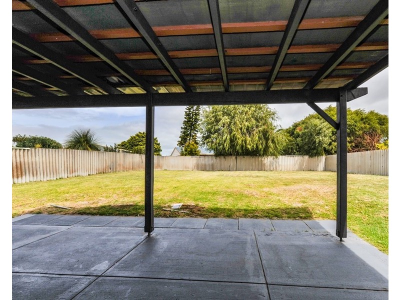 20 Breaden Drive, Cooloongup WA 6168