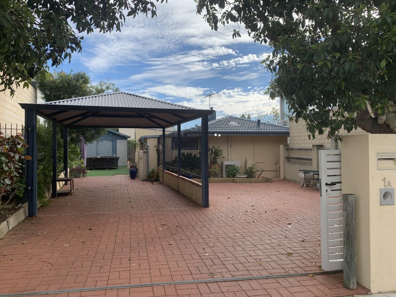 1A Barfield Place, Beaconsfield WA 6162