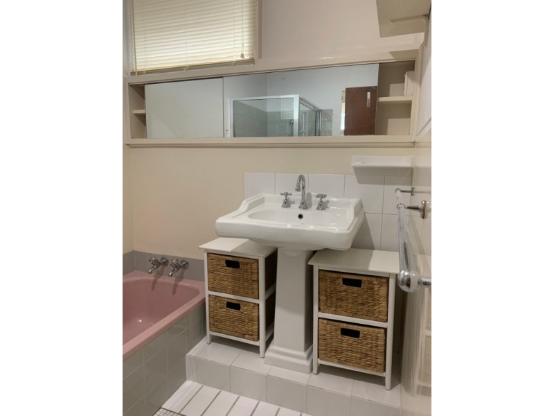 1A Barfield Place, Beaconsfield WA 6162