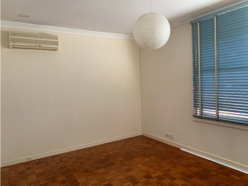 1A Barfield Place, Beaconsfield WA 6162