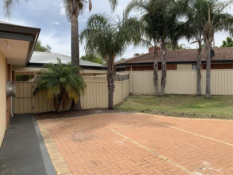 16 Goshawk Place, Huntingdale WA 6110