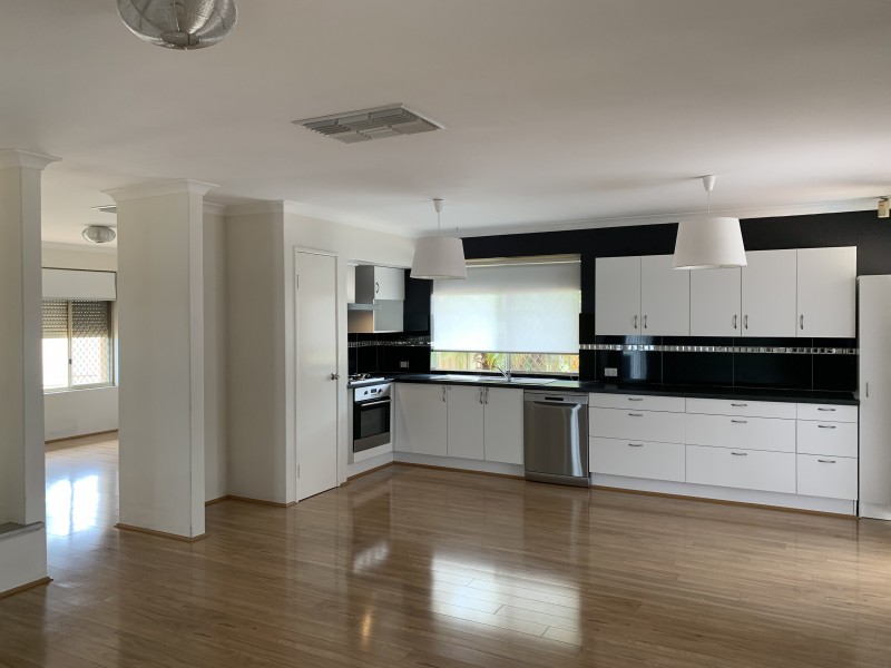 16 Goshawk Place, Huntingdale WA 6110