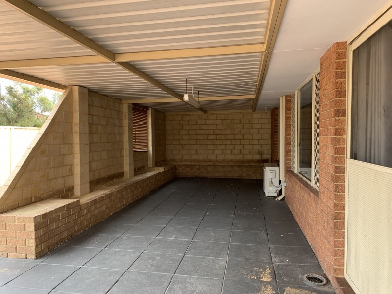16 Goshawk Place, Huntingdale WA 6110