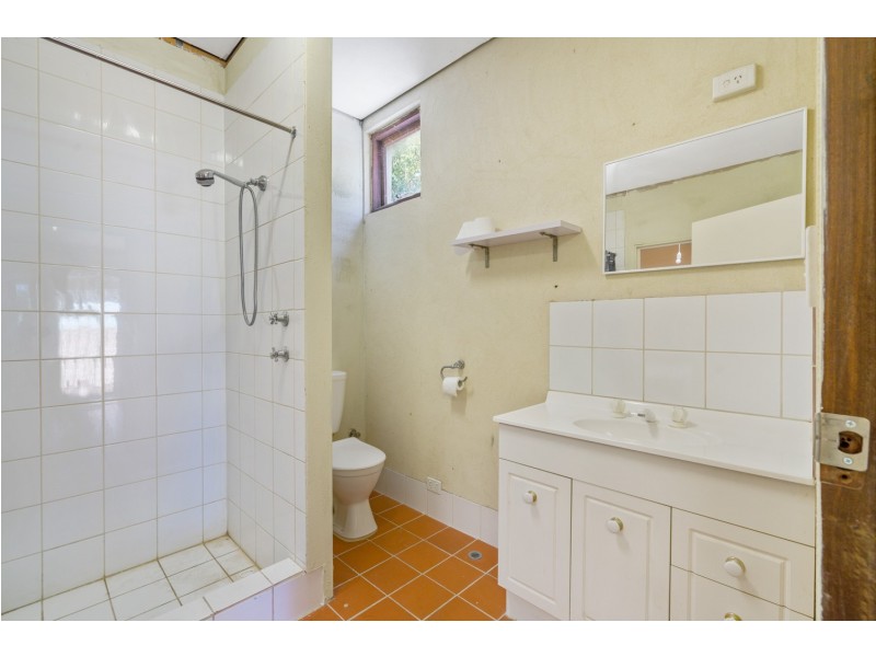 16 Ommanney Street, Hamilton Hill WA 6163