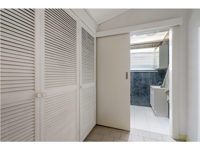 16 Ommanney Street, Hamilton Hill WA 6163