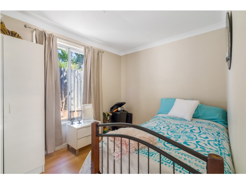 16 Ommanney Street, Hamilton Hill WA 6163