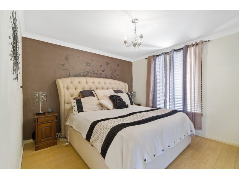 16 Ommanney Street, Hamilton Hill WA 6163