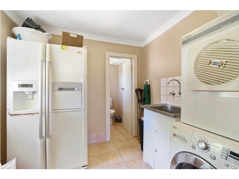 16 Ommanney Street, Hamilton Hill WA 6163