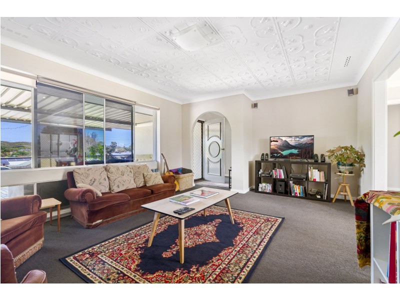 22 Pilgrim Way, Hamilton Hill WA 6163
