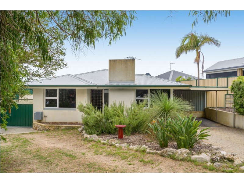 6 Morton Road, Hamilton Hill WA 6163