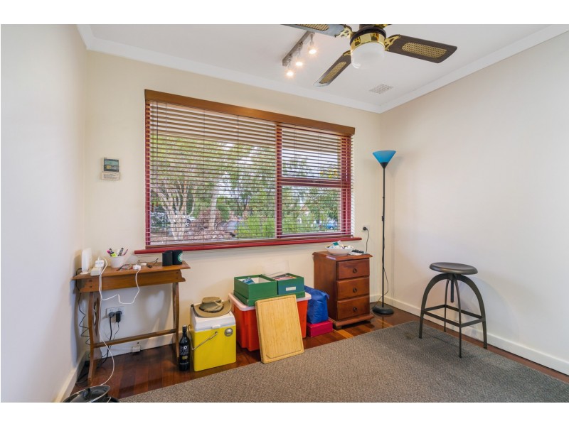 6 Morton Road, Hamilton Hill WA 6163