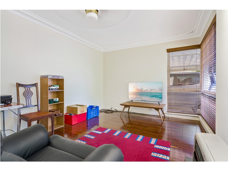 6 Morton Road, Hamilton Hill WA 6163