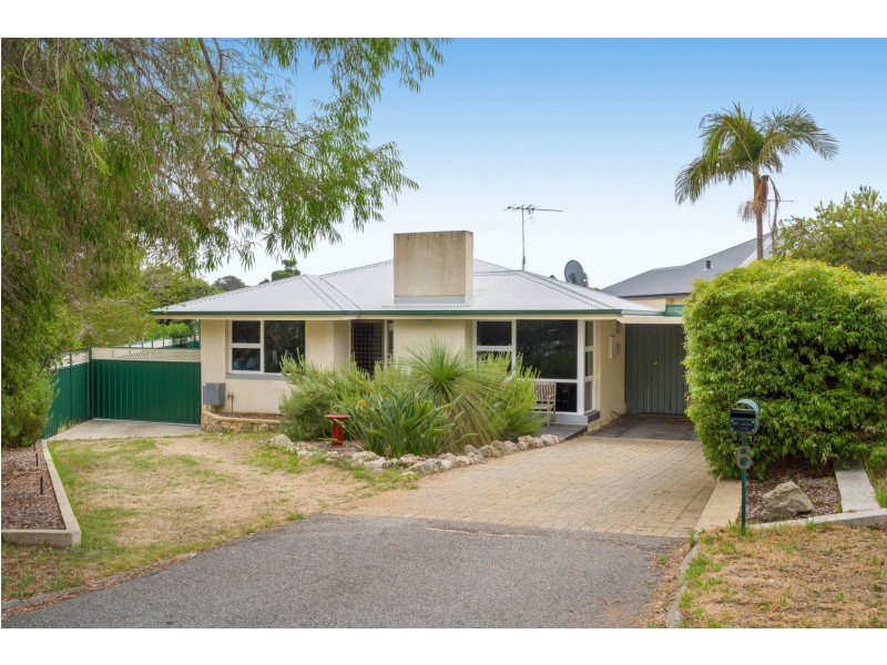 6 Morton Road, Hamilton Hill WA 6163