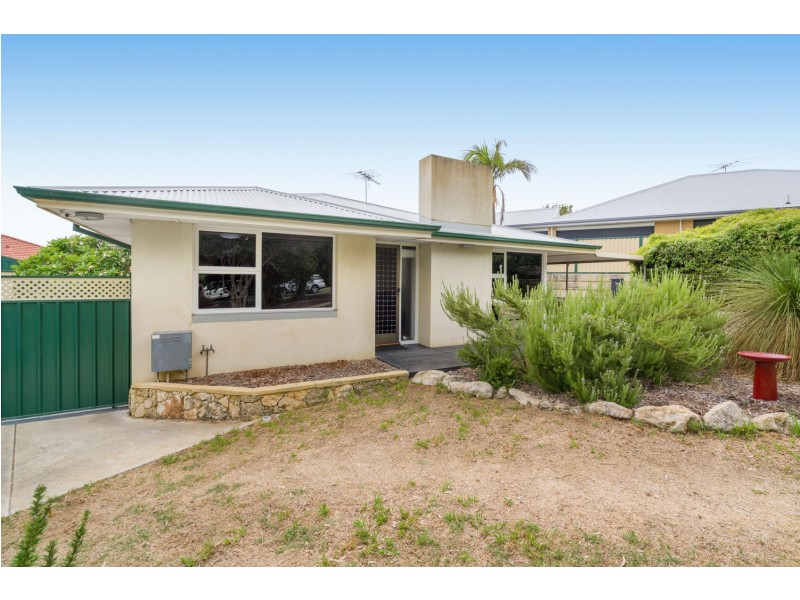 6 Morton Road, Hamilton Hill WA 6163