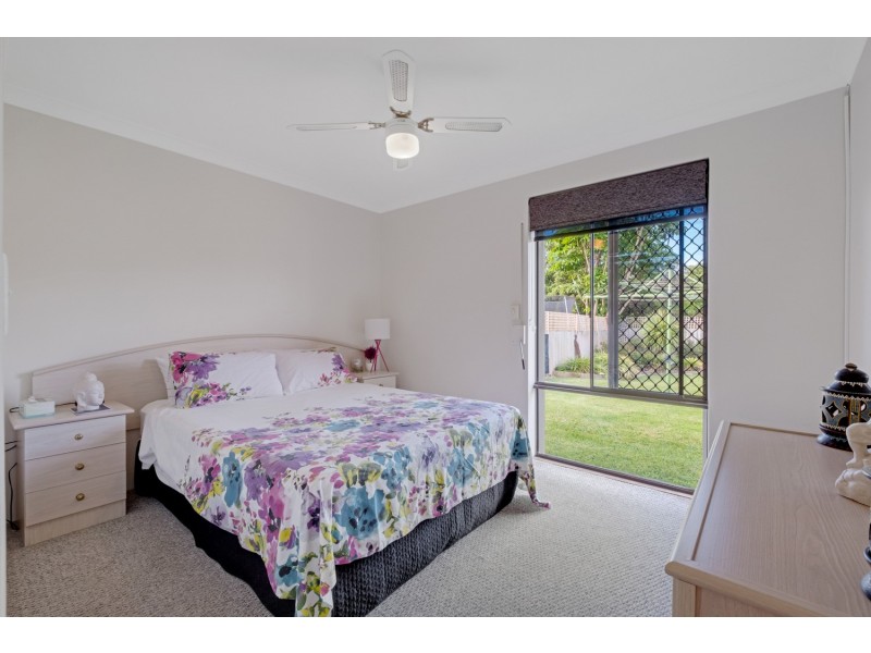 69 Cambridge Crescent, Cooloongup WA 6168