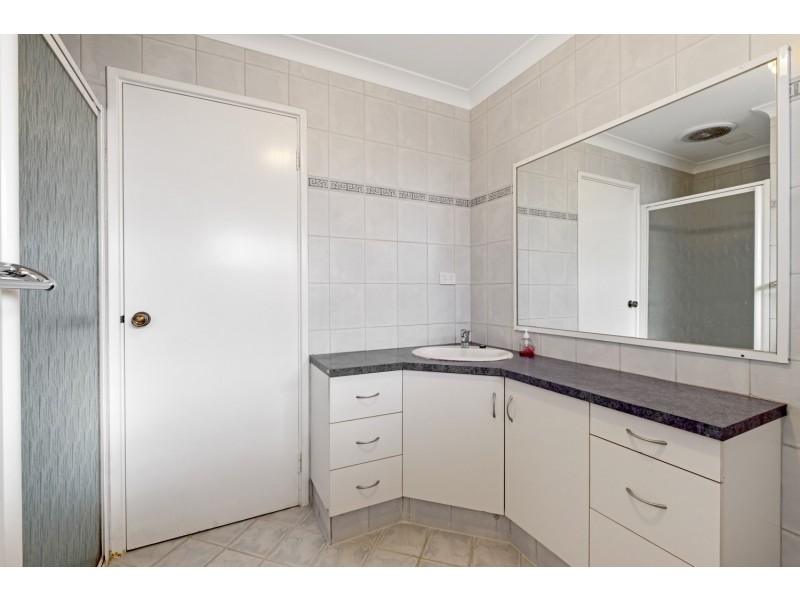 69 Cambridge Crescent, Cooloongup WA 6168