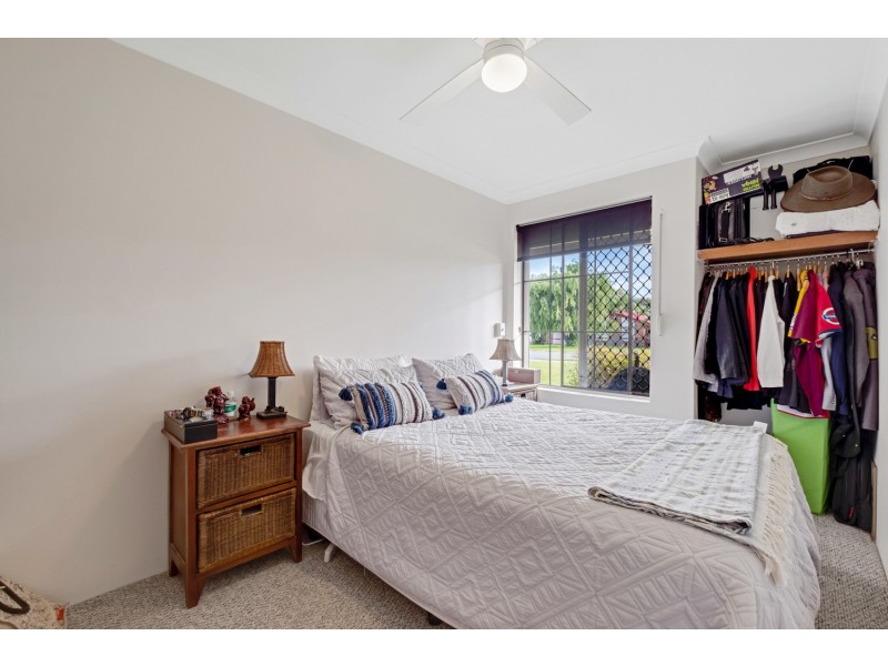 69 Cambridge Crescent, Cooloongup WA 6168